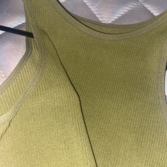 Olive Green Ribbed Crop Top - Picture 5 of 6